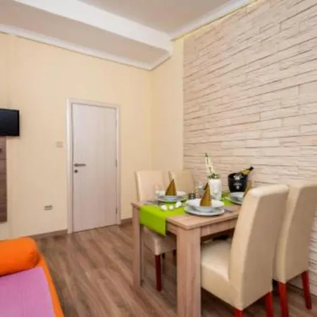 Casa de hóspedes Goldfield Gradac (Split-Dalmatia)