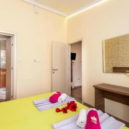 Casa de hóspedes Goldfield Gradac (Split-Dalmatia)