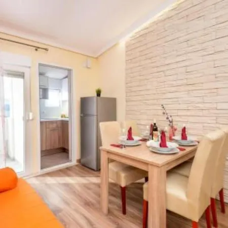 Goldfield 3* Gradac (Split-Dalmatia)