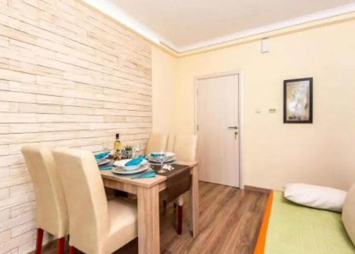 بيت ضيافة Goldfield 3*